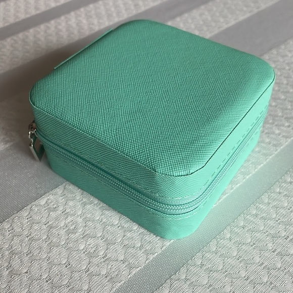 Portable Leather Jewelry Box - New with tag - Picture 8 of 10